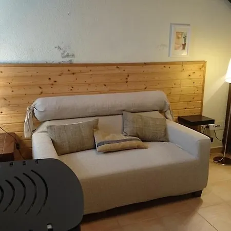 Cal Ton Apartment *