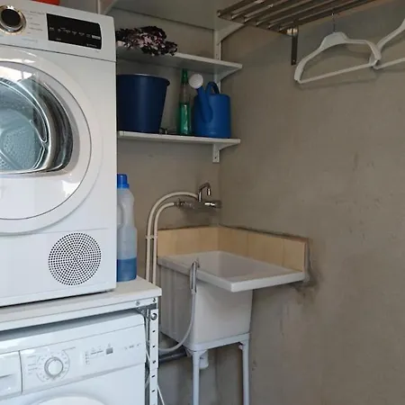 Cal Ton Apartment *